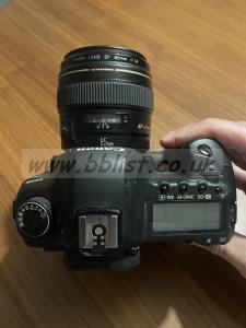 Canon 5D Mark II with battery grip