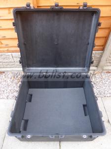 Peli 1690 Very LargeTrolley Case Lightly Used 