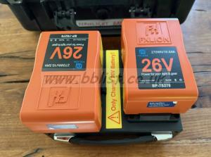 2x WESTCOTT 26v V-LOCK BATTS & CHARGER 