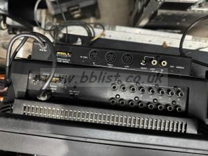 Fostex R8 - PAIR 