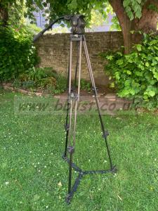 Vinten Vision 100 Tripod System 