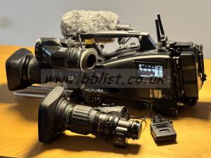 Sony PXW-Z750 4K UHD Camcorder Bundle � ONLY 40 Hours � Mint