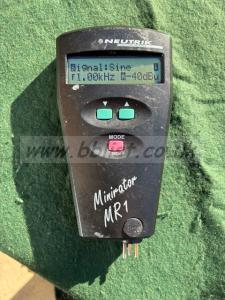 NEUTRIK MINIRATOR MR1 TEST SIGNAL/TONE GENERATOR