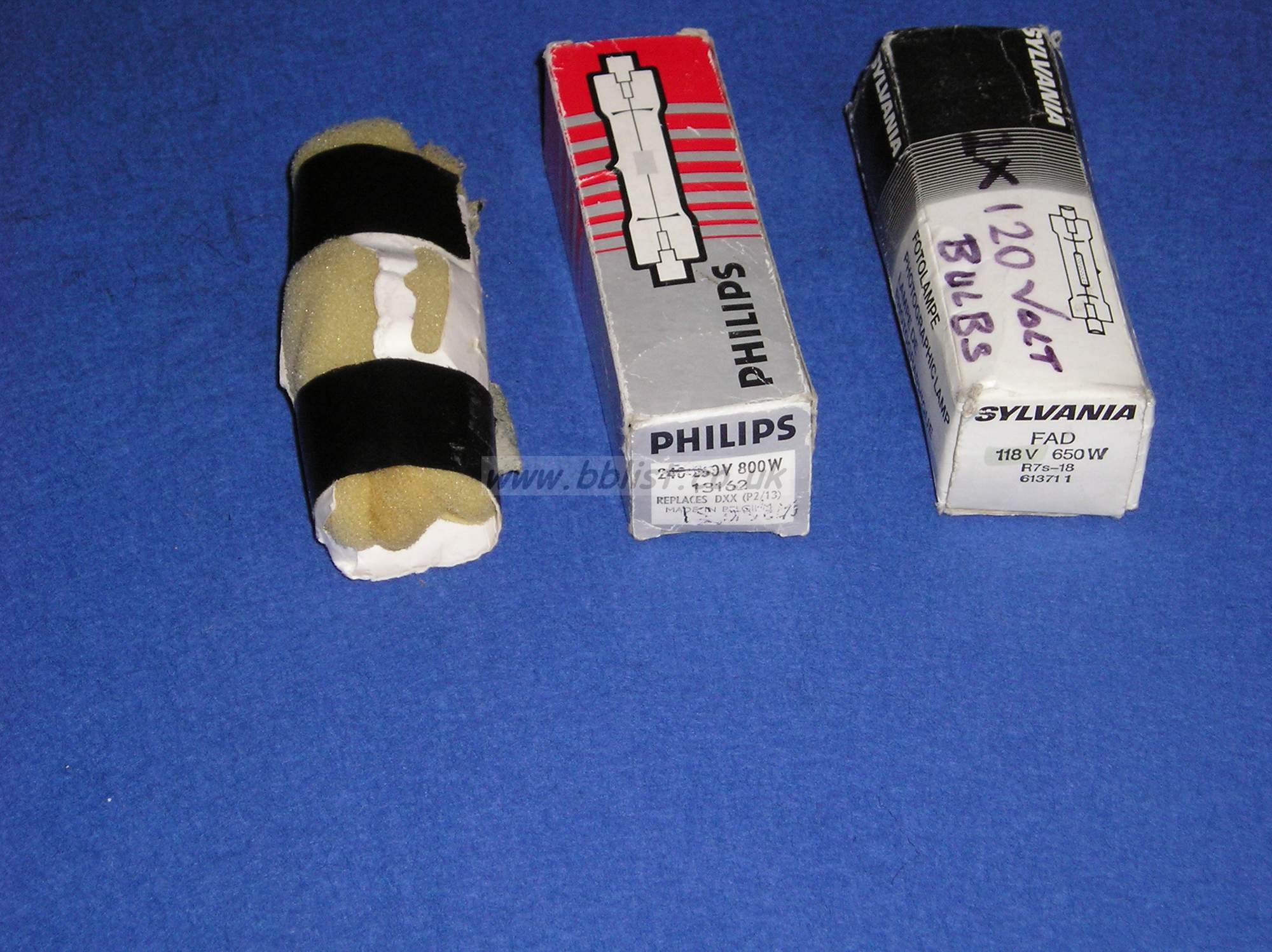 3 x 120volt 800w bulbs for Redheads