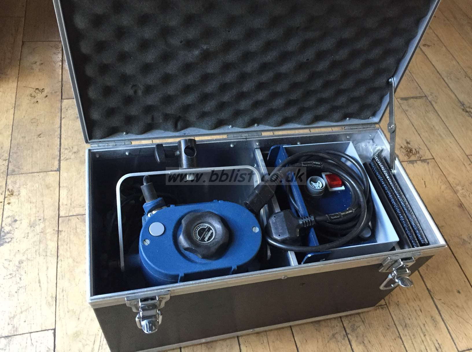 Kobold 200W HMI Lamp & Ballest - Flightcased