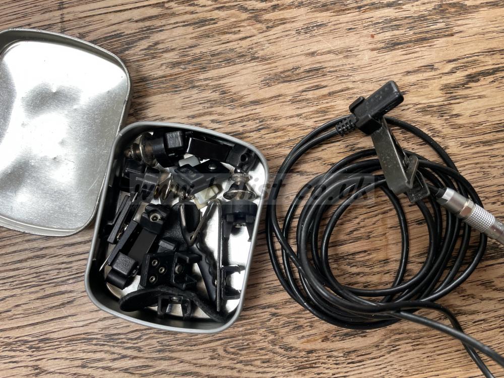 Tram TR-50 lavellier mic with various clips