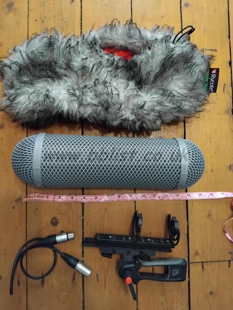 Rycote windshield and cables Stereo cable visible